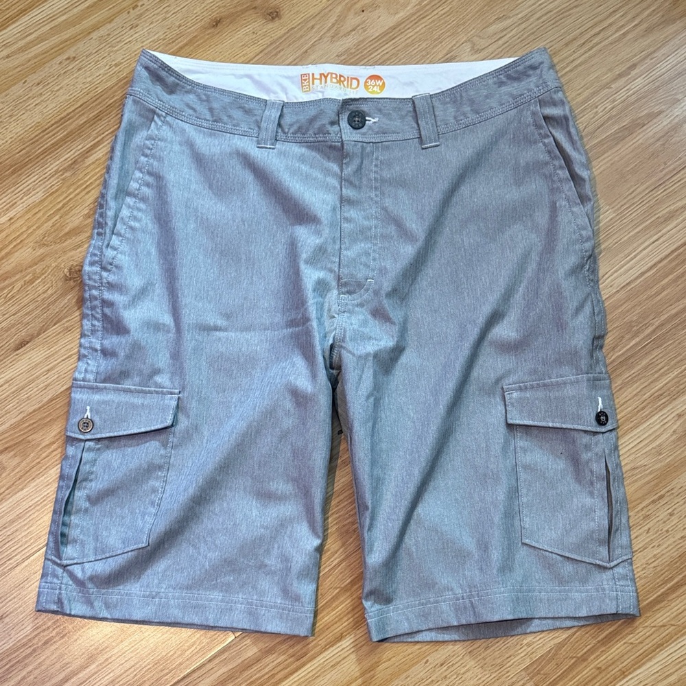 Hybrid & Company Gray Cargo Shorts - Size 36